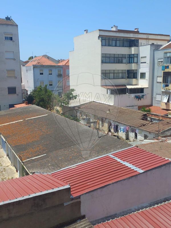 81ba7d27-c8a5-4ca7-b22a-390201a9181d