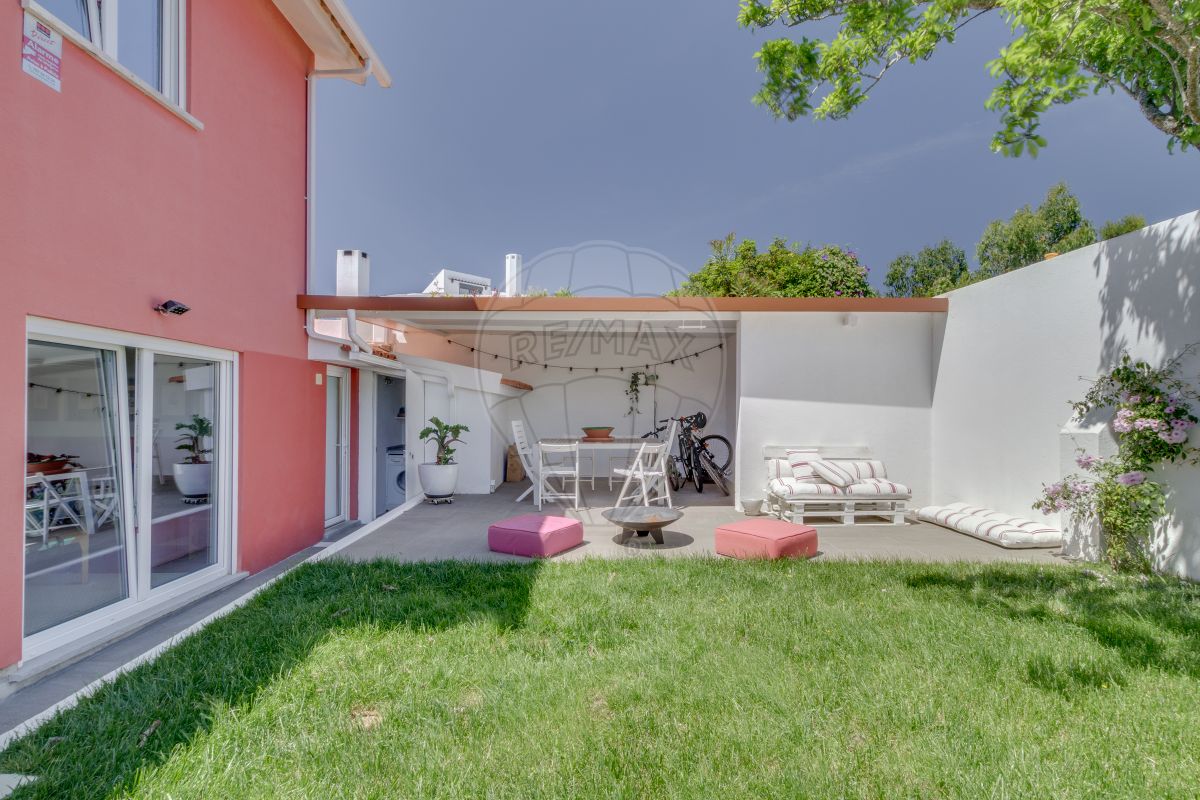 e5f811d3-4887-4163-88b2-9ec4800f616d